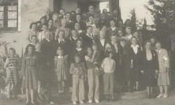 1950 Reunión familiar tiene casi todos los habitantes