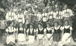 Fiesta de la Cerveza Conjunto de baile y música