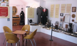 Interior del Museo. Sector de los marineros del Graf Spee y festividades tipicas de La Villa